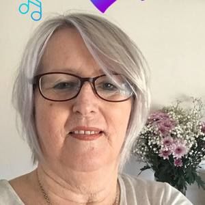 Meet your Posher, Deb